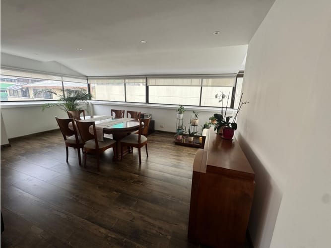 Apartamento de 4 alcobas en venta en Santa Barbara, Bogotá, 277 m² · foto 6 de 24
