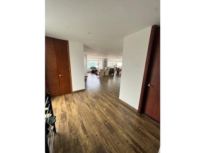 Apartamento de 4 alcobas en venta en Santa Barbara, Bogotá, 277 m² · foto 7 de 24