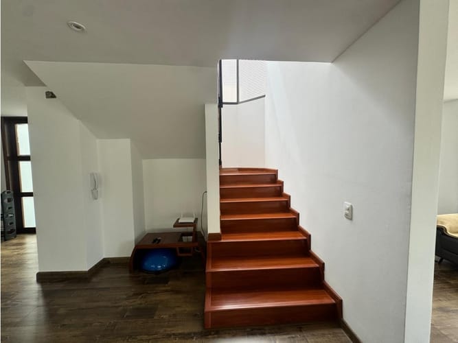 Apartamento de 4 alcobas en venta en Santa Barbara, Bogotá, 277 m² · foto 21 de 24
