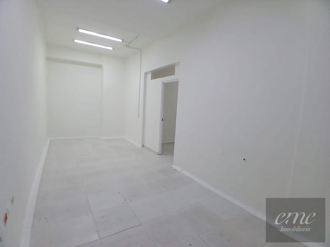 Casa de 15 alcobas en arriendo en Los Angeles, Medellín, 450 m² · foto 7 de 16