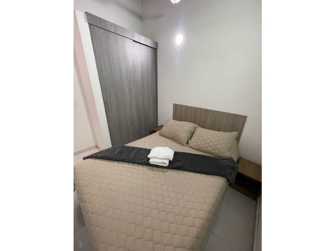 Apartamento de 2 alcobas en arriendo en Loma De Los Bernal, Medellín, 72 m² · foto 12 de 13