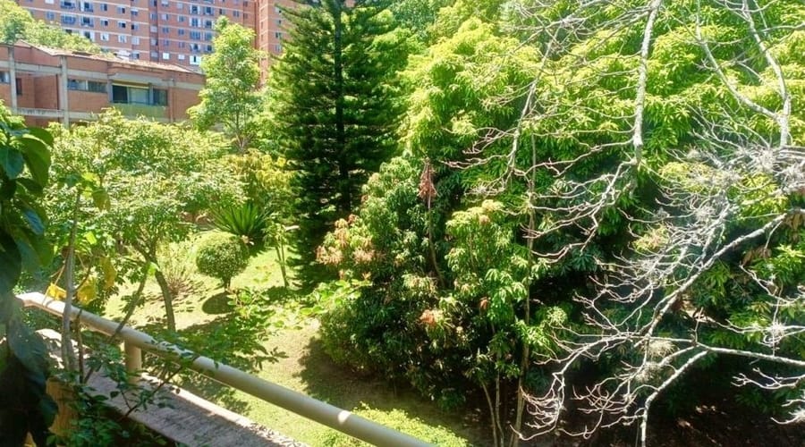 Apartamento de 5 alcobas en venta en Calasanz, Medellín, 100 m² · foto 9 de 12