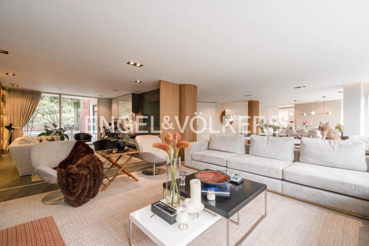 Apartamento de 4 alcobas en venta en Chicó Alto, Bogotá, 351 m² · foto 3 de 24