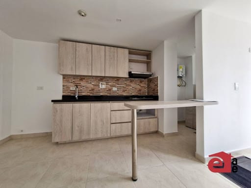 Apartamento de 3 alcobas en arriendo en La Florida, Sabaneta, 77 m² · foto 2 de 12
