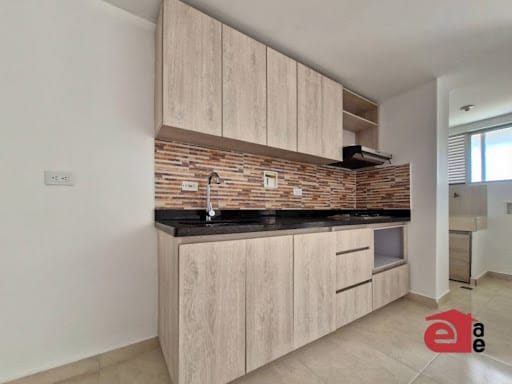 Apartamento de 3 alcobas en arriendo en La Florida, Sabaneta, 77 m² · foto 3 de 12