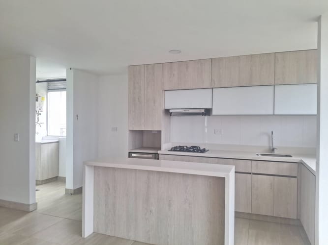 Apartamento de 3 alcobas en arriendo en Las Lomitas, Sabaneta, 80 m² · foto 4 de 21