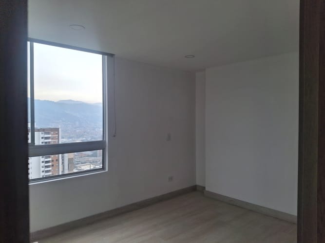 Apartamento de 3 alcobas en arriendo en Las Lomitas, Sabaneta, 80 m² · foto 19 de 21