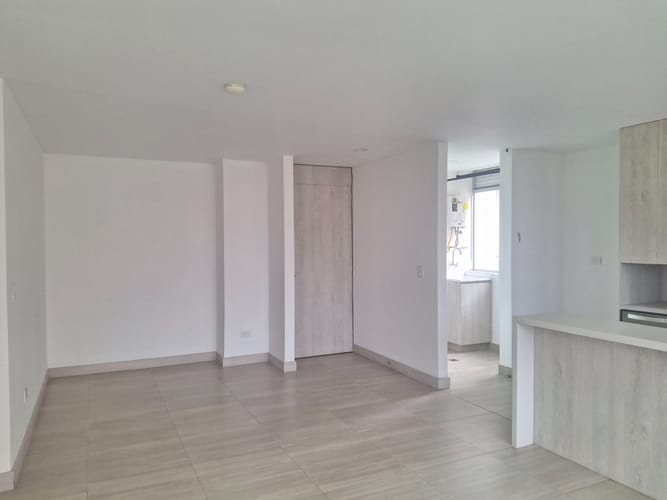 Apartamento de 3 alcobas en arriendo en Las Lomitas, Sabaneta, 80 m² · foto 5 de 21