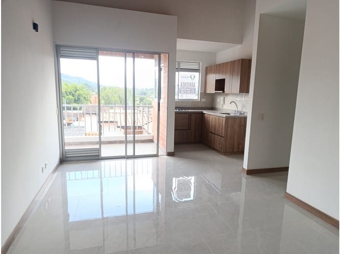 Apartamento de 2 alcobas en venta en La Ceja, 68 m² · foto 3 de 22