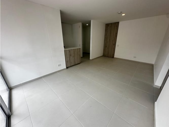Apartamento de 3 alcobas en arriendo en Los Colores, Medellín, 80 m² · foto 7 de 19