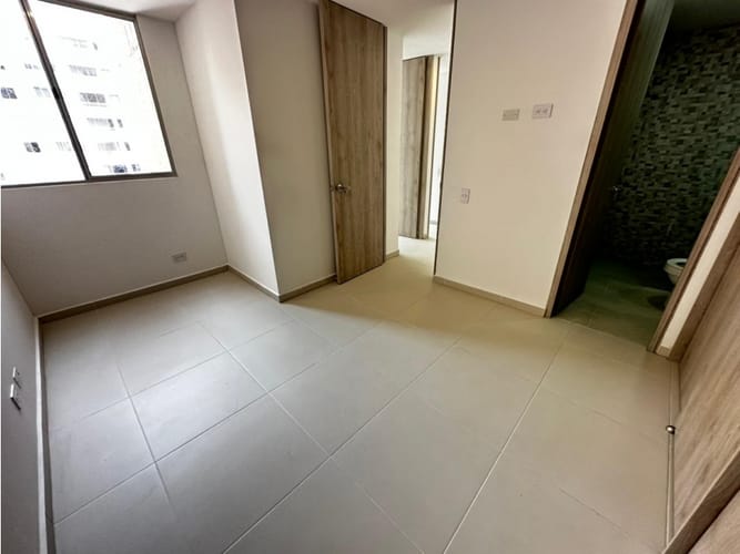 Apartamento de 3 alcobas en arriendo en Los Colores, Medellín, 80 m² · foto 10 de 19