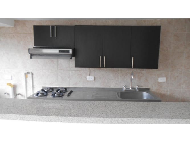 Apartamento de 3 alcobas en arriendo en La Milagrosa, Medellín, 52 m² · foto 3 de 24