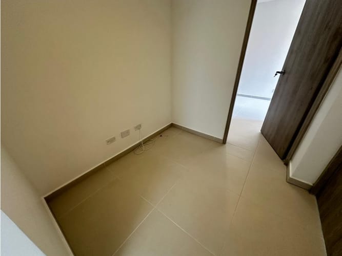 Apartamento de 3 alcobas en arriendo en Los Colores, Medellín, 80 m² · foto 15 de 19