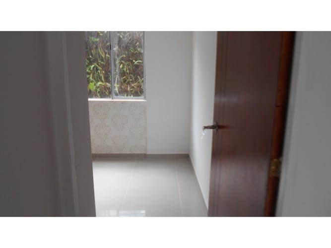 Apartamento de 3 alcobas en arriendo en La Milagrosa, Medellín, 52 m² · foto 10 de 24