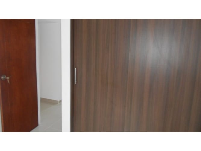 Apartamento de 3 alcobas en arriendo en La Milagrosa, Medellín, 52 m² · foto 11 de 24