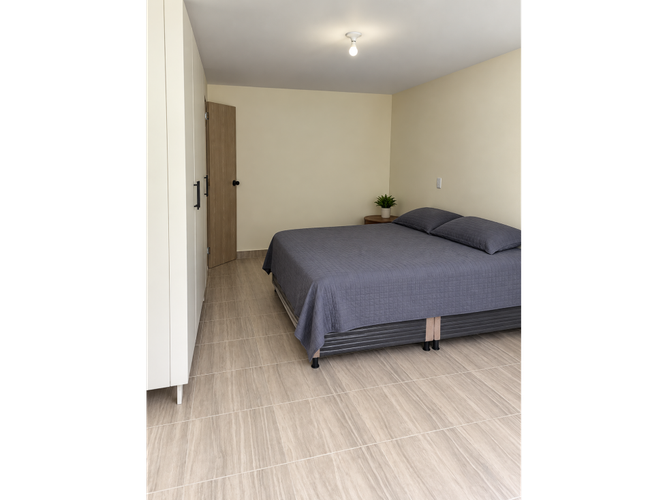 Casa de 9 alcobas en venta en Laureles, Medellín, 360 m² · foto 6 de 15