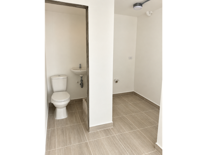 Casa de 9 alcobas en venta en Laureles, Medellín, 360 m² · foto 15 de 15
