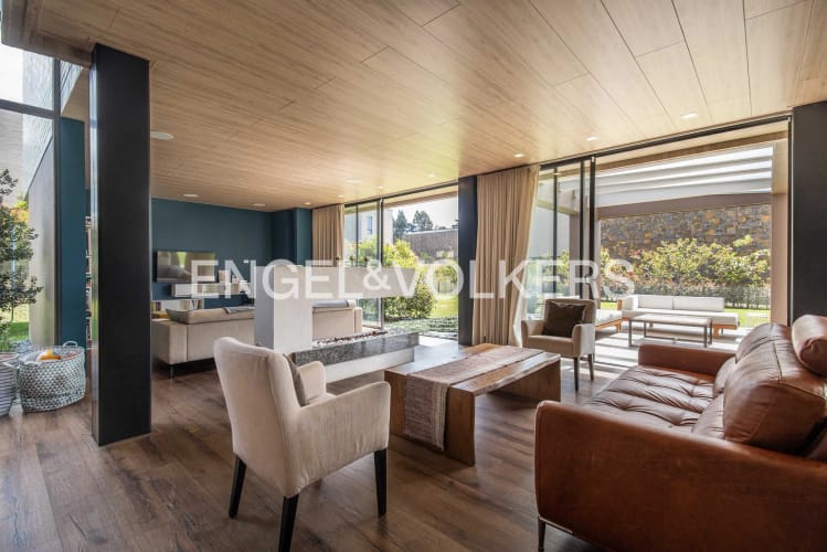 Casa de 4 alcobas en venta en Las Palmas, Envigado, 440 m² · foto 3 de 21