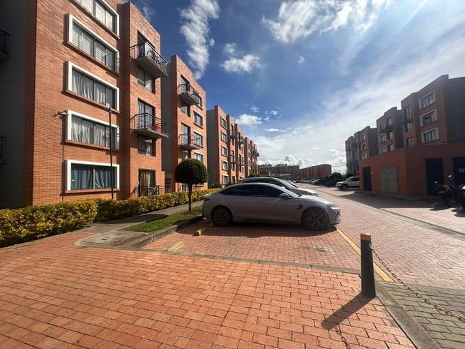Apartamento de 3 alcobas en arriendo en El Cortijo, Madrid, 62 m² · foto 4 de 22