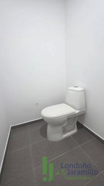 Oficina en arriendo en Primavera, Envigado, 37 m² · foto 9 de 9