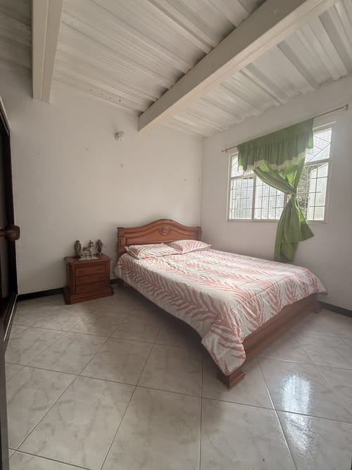 Casa de 6 alcobas en venta en Asturias, Bucaramanga, 366 m² · foto 17 de 24