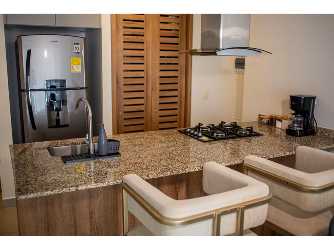 Apartamento de 2 alcobas en venta en Rodadero Sur, Santa Marta, 78 m² · foto 5 de 17