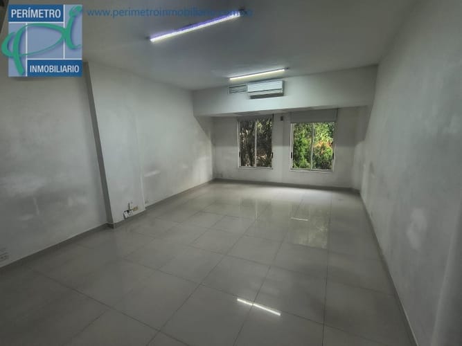 Oficina en arriendo en Milla De Oro, Medellín, 56 m² · foto 3 de 16
