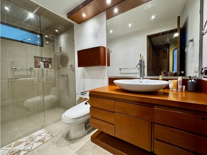 Apartamento de 3 alcobas en venta en Santa Barbara Central, Bogotá, 176 m² · foto 12 de 18