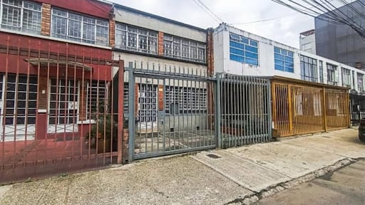 Casa en venta en San Luis, Bogotá · foto 2 de 17