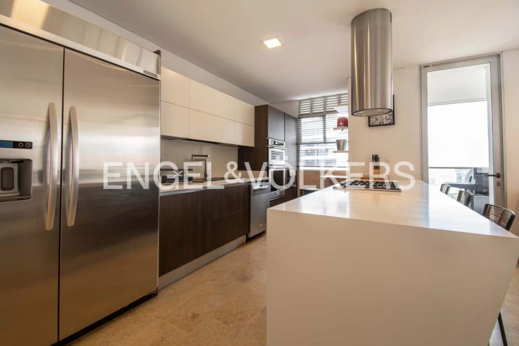 Apartamento de 3 alcobas en arriendo en Los Balsos, Medellín, 222 m² · foto 6 de 18