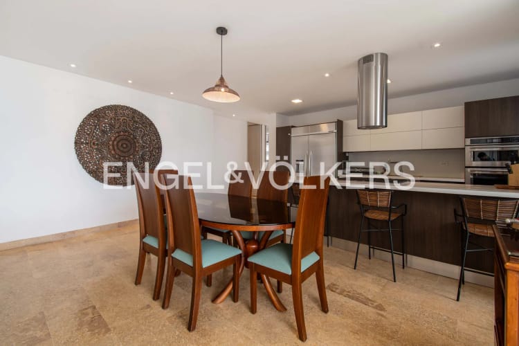 Apartamento de 3 alcobas en arriendo en Los Balsos, Medellín, 222 m² · foto 4 de 18
