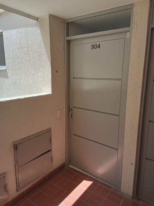 Apartamento de 2 alcobas en arriendo en Comuneros, Bucaramanga, 47 m² · foto 2 de 22