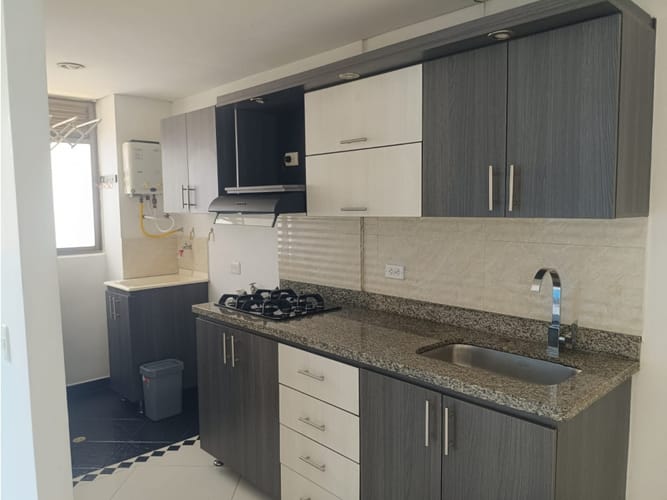 Apartamento de 20 alcobas en arriendo en San Juan Bautista, Itagüí, 75 m² · foto 2 de 17