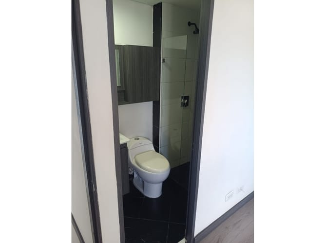 Apartamento de 20 alcobas en arriendo en San Juan Bautista, Itagüí, 75 m² · foto 9 de 17