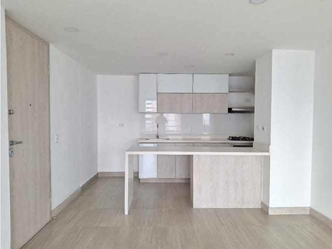 Apartamento de 2 alcobas en arriendo en Las Lomitas, Sabaneta, 75 m² · foto 2 de 20