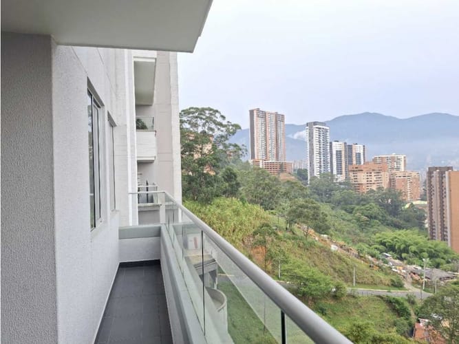 Apartamento de 2 alcobas en arriendo en Las Lomitas, Sabaneta, 75 m² · foto 7 de 20