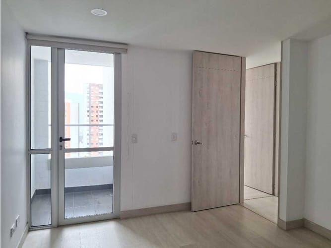 Apartamento de 2 alcobas en arriendo en Las Lomitas, Sabaneta, 75 m² · foto 10 de 20