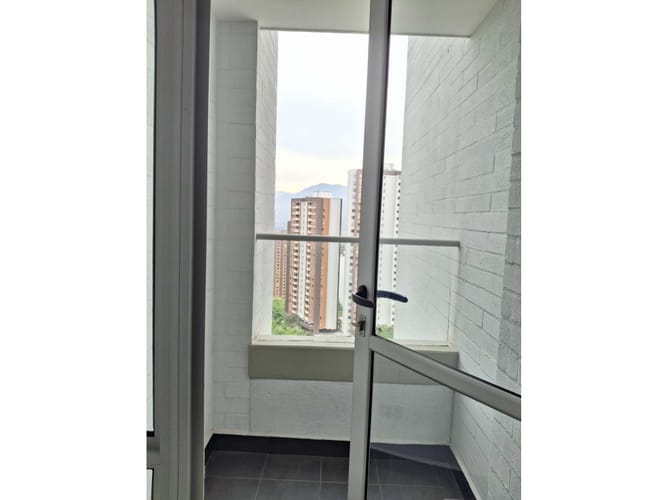 Apartamento de 2 alcobas en arriendo en Las Lomitas, Sabaneta, 75 m² · foto 11 de 20