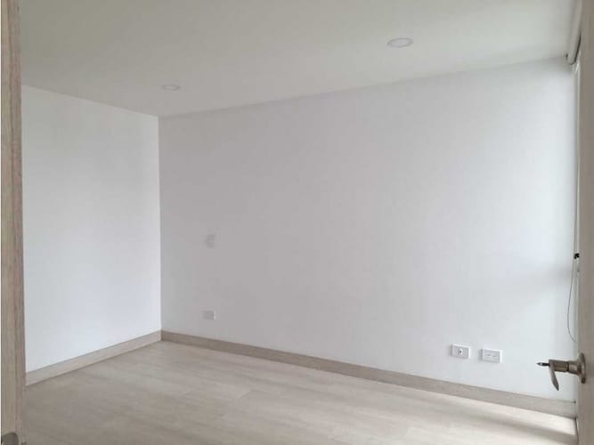 Apartamento de 2 alcobas en arriendo en Las Lomitas, Sabaneta, 75 m² · foto 16 de 20