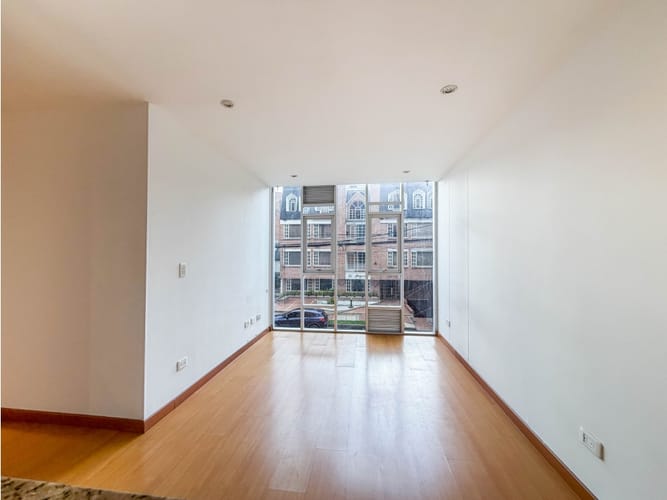 Apartamento de 2 alcobas en venta en Santa Barbara, Bogotá, 40 m² · foto 4 de 10