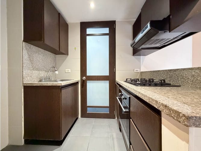 Apartamento de 2 alcobas en venta en Santa Barbara, Bogotá, 40 m² · foto 5 de 10