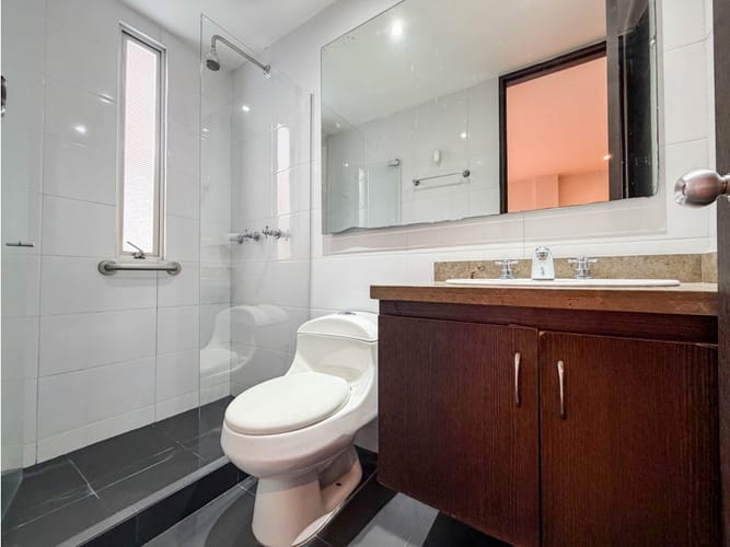 Apartamento de 2 alcobas en venta en Santa Barbara, Bogotá, 40 m² · foto 9 de 10