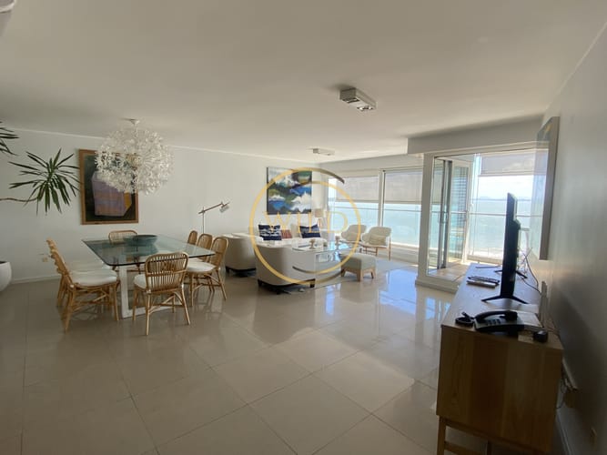 Apartamento en Venta y Alquiler, Mansa, Punta del Este, 3 Dormitorios. · Photo 6