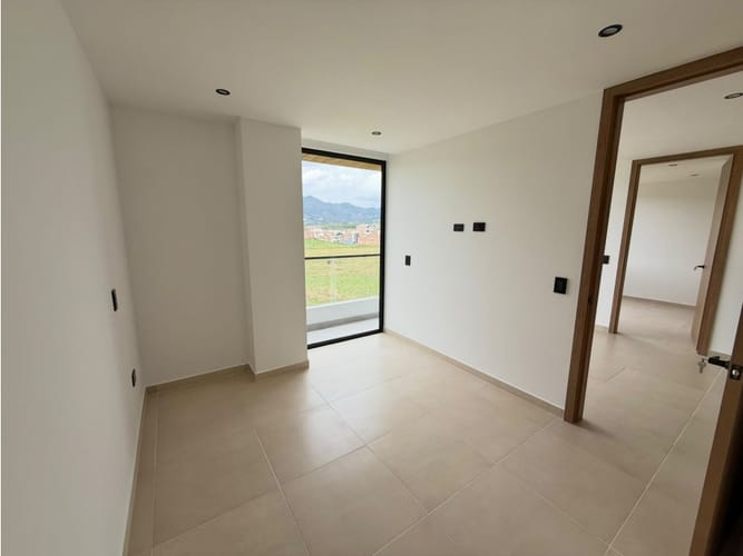Apartamento de 3 alcobas en arriendo en La Ceja, 67 m² · foto 4 de 11