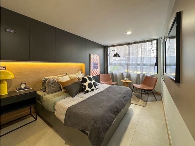 Apartamento de 2 alcobas en venta en Tres Esquinas, Sabaneta, 67 m² · foto 2 de 15