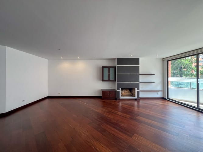 Apartamento de 3 alcobas en arriendo en Los Rosales, Bogotá, 174 m² · foto 5 de 20
