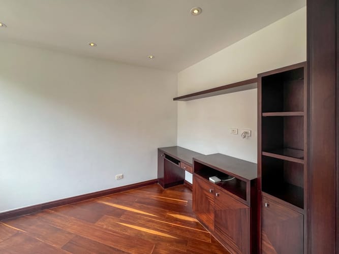 Apartamento de 3 alcobas en arriendo en Los Rosales, Bogotá, 174 m² · foto 7 de 20