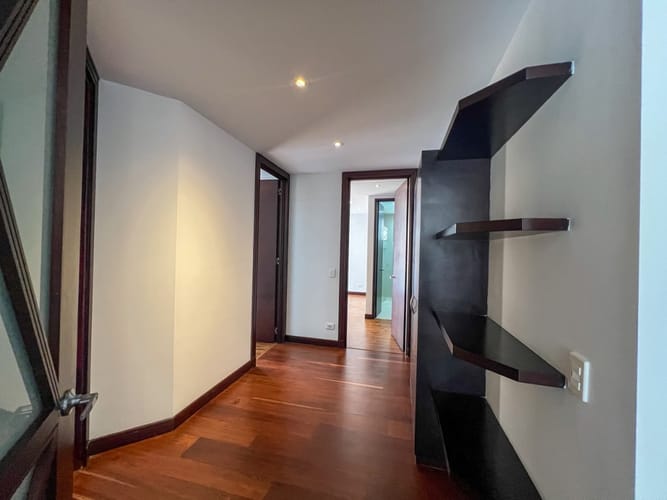 Apartamento de 3 alcobas en arriendo en Los Rosales, Bogotá, 174 m² · foto 11 de 20