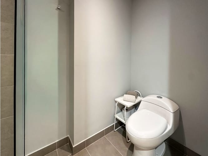 Apartamento de 2 alcobas en venta en Tres Esquinas, Sabaneta, 67 m² · foto 9 de 15