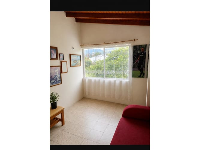 Casa de 5 alcobas en venta en Santa Lucia, Medellín, 186 m² · foto 7 de 11